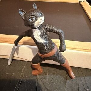 2011 McDonald's Happy Meal Puss in Boots #2 KITTY SOFTPAWS WITH SWORD Figure Toy